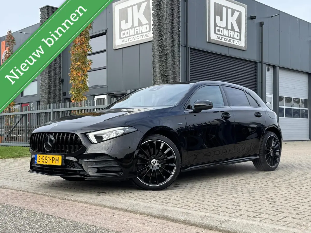 250 e AMG|Ambient Lights|Widescreen|CarPlay|Etc