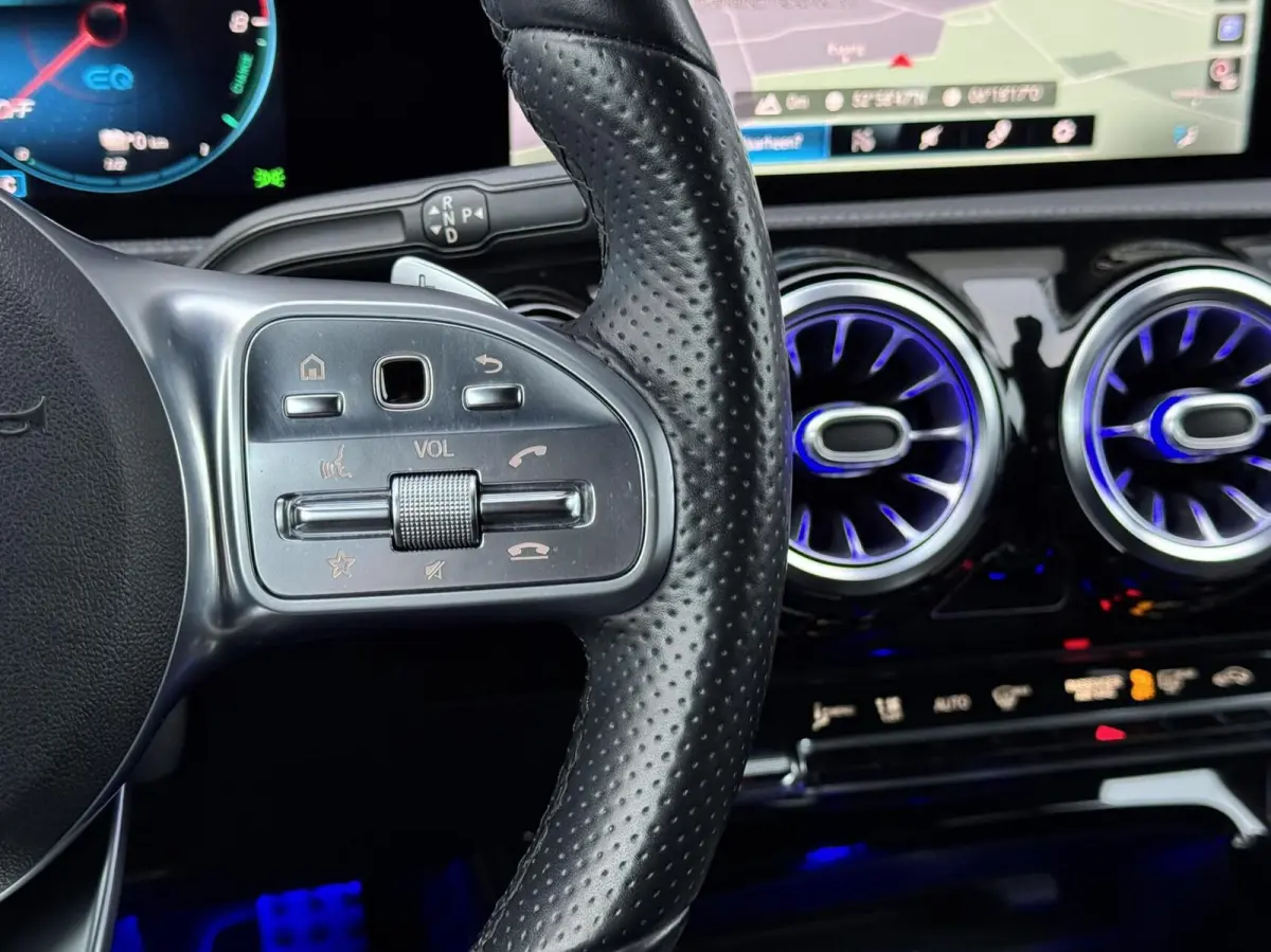 250 e AMG|Ambient Lights|Widescreen|CarPlay|Etc