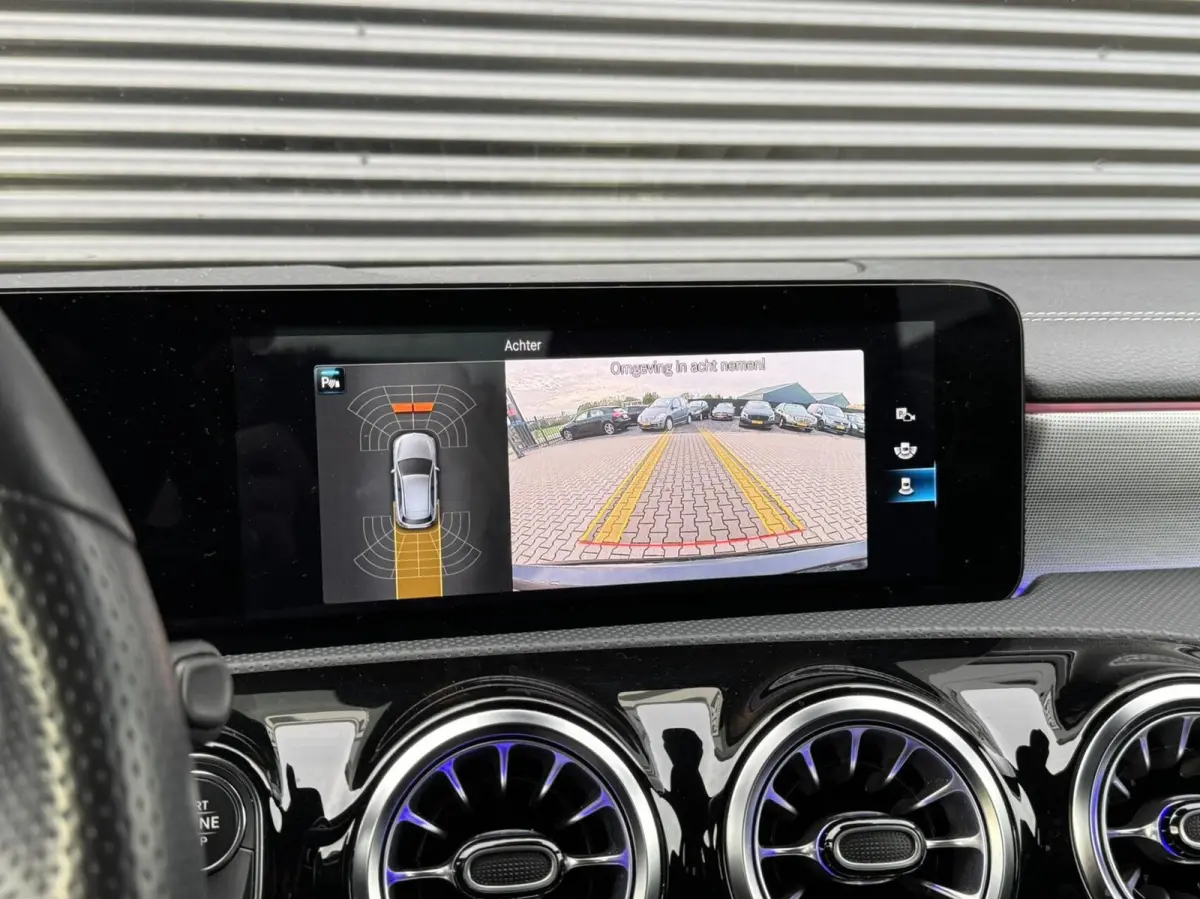 250 e AMG|Ambient Lights|Widescreen|CarPlay|Etc