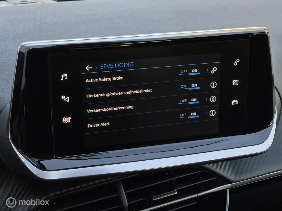 1.2 PURETECH STYLE/FULL LED/CARPLAY/PDC/16''LMV