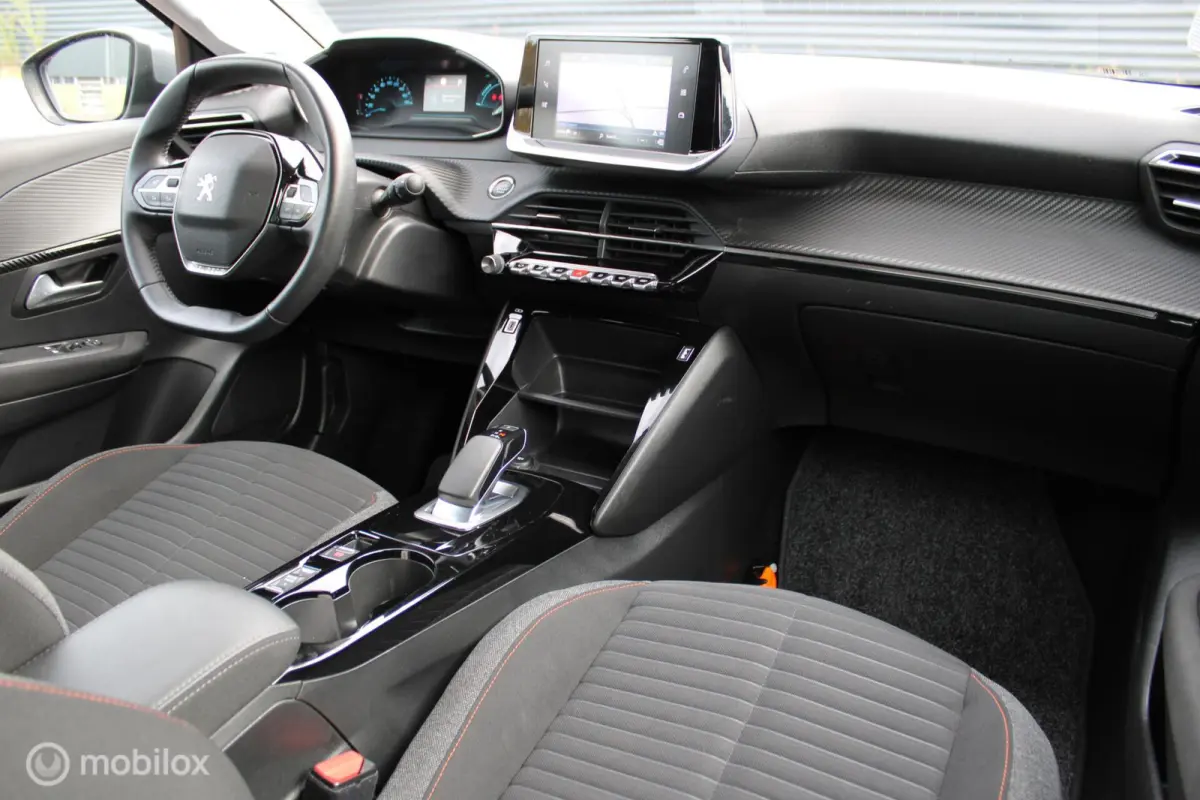 EV Active 50 kWh, 3- fasen, Navigatie, App connect, Cruise, Clima, 4 bijna nieuwe All season banden