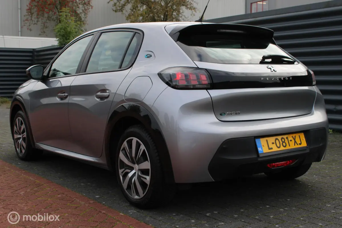 EV Active 50 kWh, 3- fasen, Navigatie, App connect, Cruise, Clima, 4 bijna nieuwe All season banden