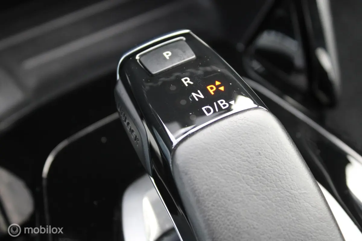 EV Active 50 kWh, 3- fasen, Navigatie, App connect, Cruise, Clima, 4 bijna nieuwe All season banden