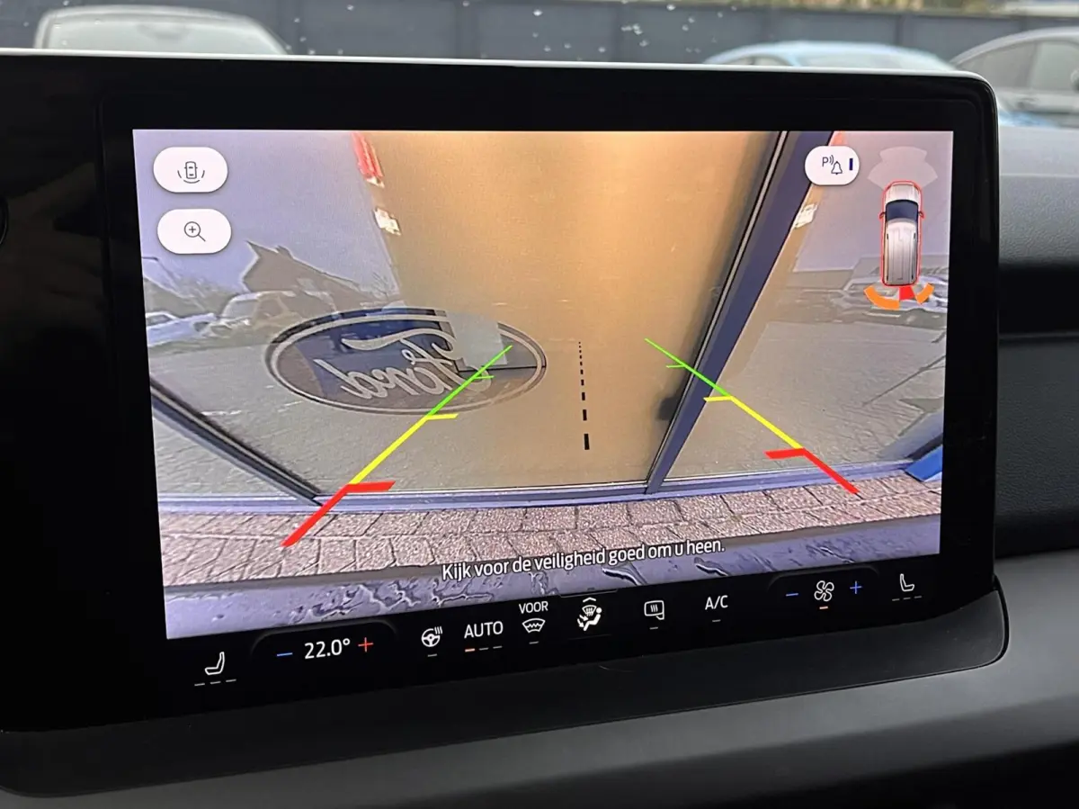 Cour. Limited 44 kWh 136PK Winterpack Cruise Camera Carplay-Navi Parkeersensoren Climate Draadloos Telefoonlader *Emissiezonevriendelijk*
