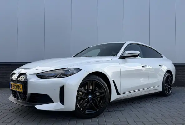 eDrive40 High Executive 84 kWh - Harman/Kardon - Leer