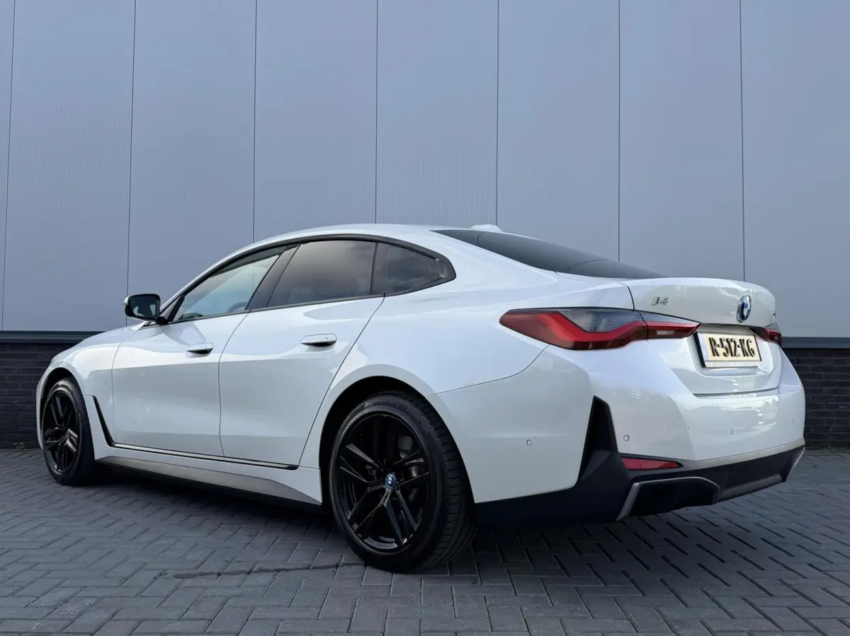 eDrive40 High Executive 84 kWh - Harman/Kardon - Leer