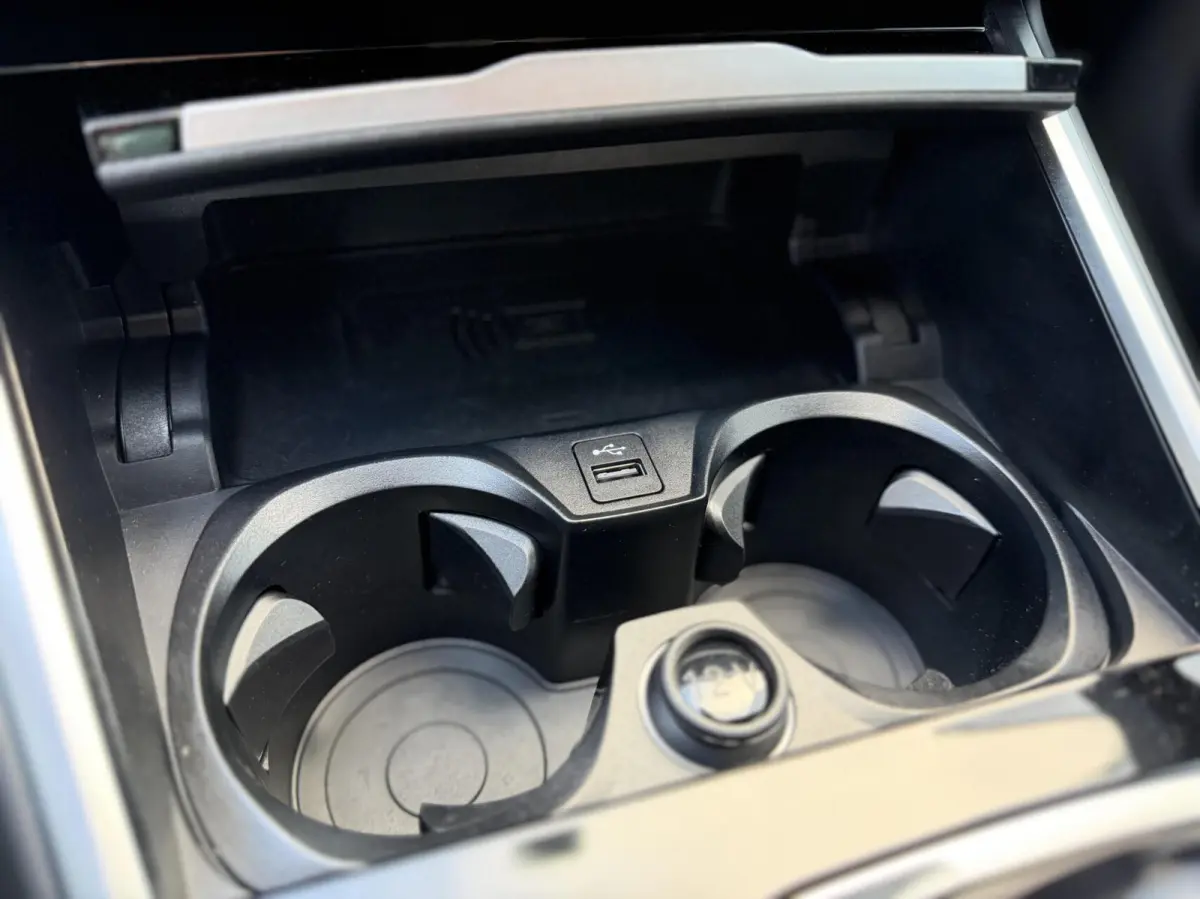 eDrive40 High Executive 84 kWh - Harman/Kardon - Leer