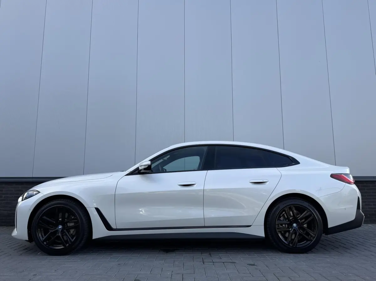eDrive40 High Executive 84 kWh - Harman/Kardon - Leer
