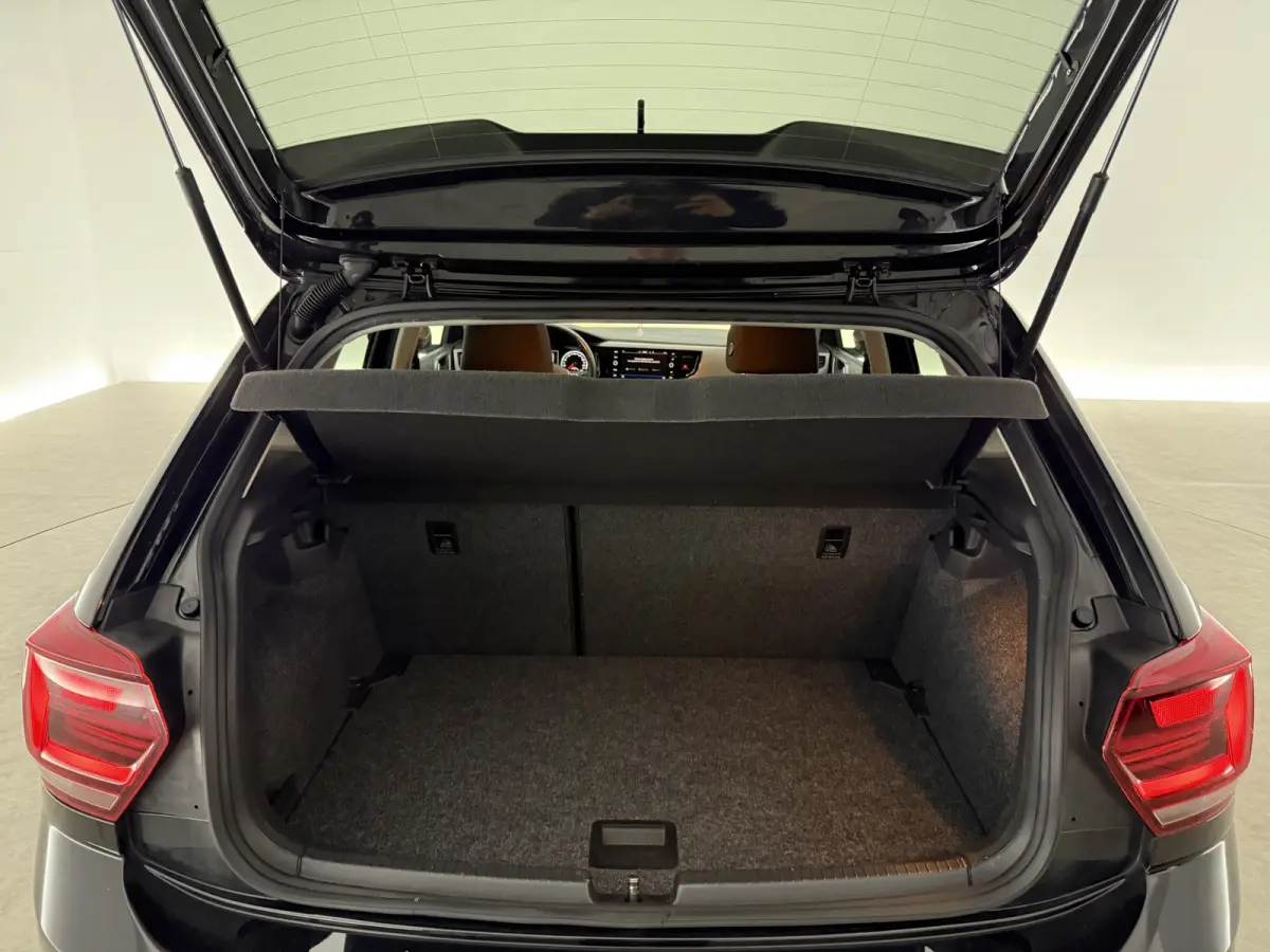1.0 TSI R-Line | Cruise | Carplay | Airco | LED | Parkeersens. | NAP