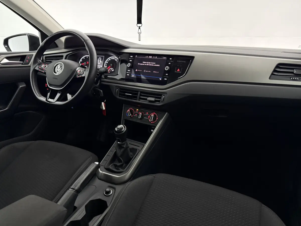 1.0 TSI R-Line | Cruise | Carplay | Airco | LED | Parkeersens. | NAP