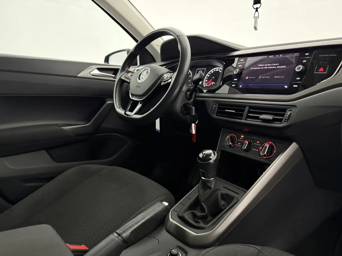 1.0 TSI R-Line | Cruise | Carplay | Airco | LED | Parkeersens. | NAP