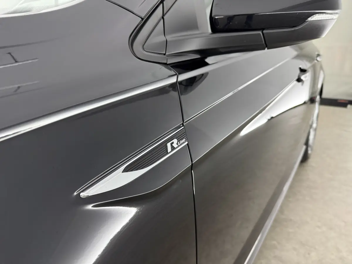1.0 TSI R-Line | Cruise | Carplay | Airco | LED | Parkeersens. | NAP