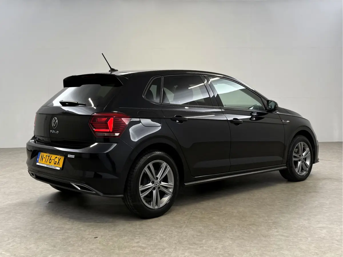 1.0 TSI R-Line | Cruise | Carplay | Airco | LED | Parkeersens. | NAP