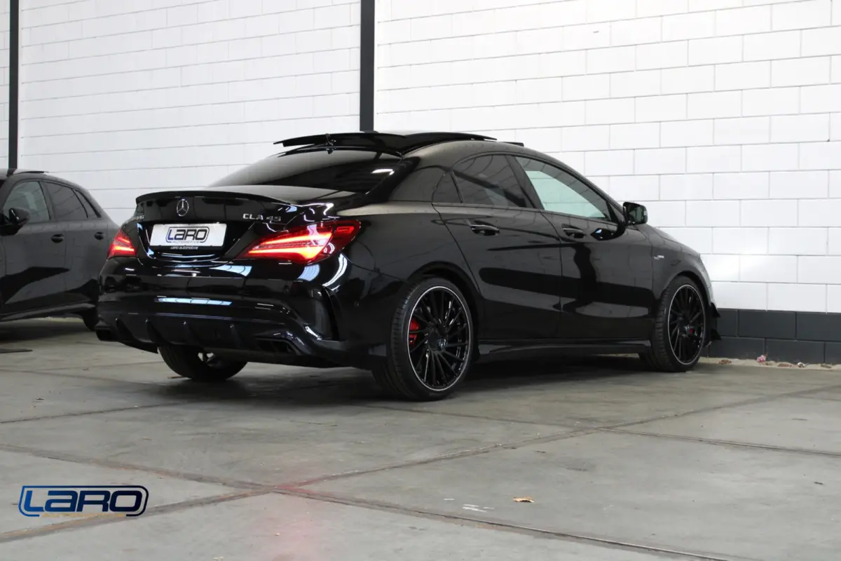 AMG 45 4MATIC 381 pk | Pano Schaal Sportuitlaat H&K Aero pack CarPlay Keyless