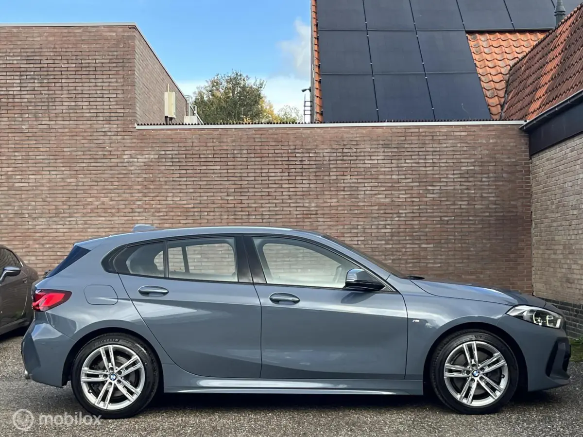 120i Executive