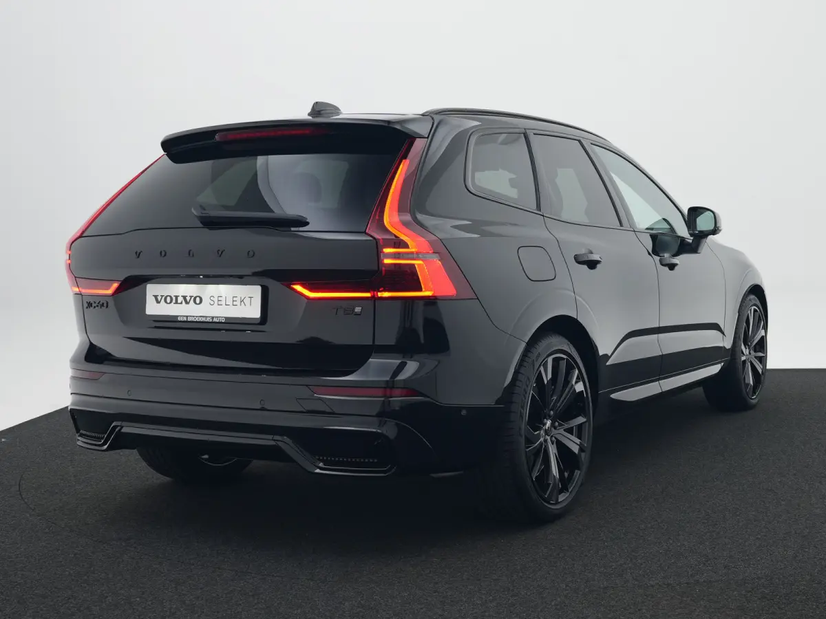 T8 Recharge AWD Ultra Black Edition | Luchtvering | Head-Up | Harman/Kardon | 360° | Panoramadak | 21" | Sportstoel