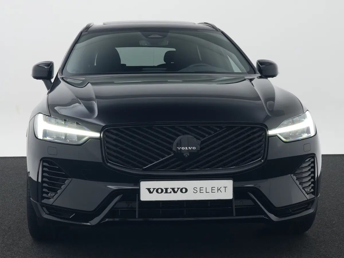 T8 Recharge AWD Ultra Black Edition | Luchtvering | Head-Up | Harman/Kardon | 360° | Panoramadak | 21" | Sportstoel