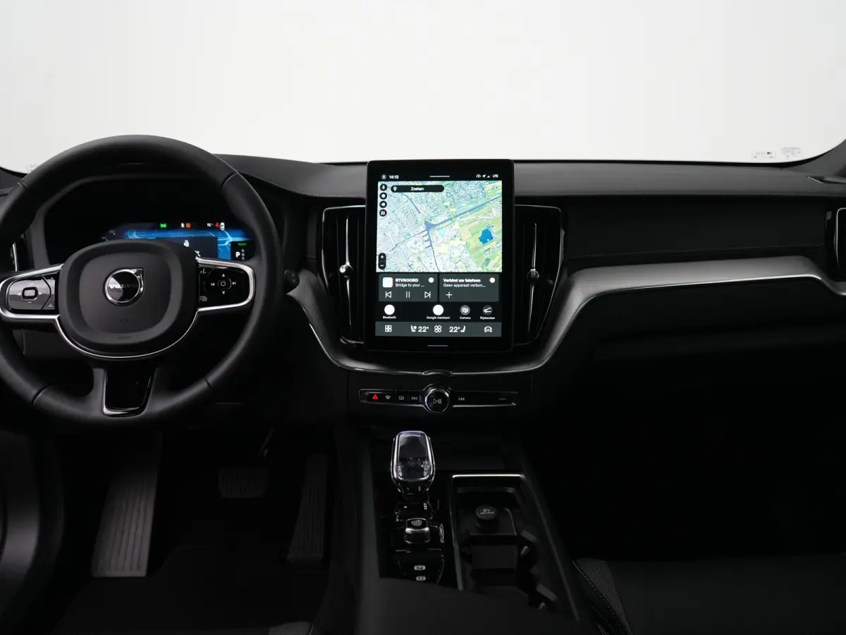 T8 Recharge AWD Ultra Black Edition | Luchtvering | Head-Up | Harman/Kardon | 360° | Panoramadak | 21" | Sportstoel