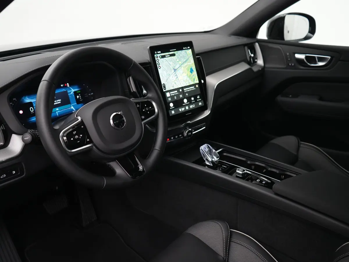 T8 Recharge AWD Ultra Black Edition | Luchtvering | Head-Up | Harman/Kardon | 360° | Panoramadak | 21" | Sportstoel