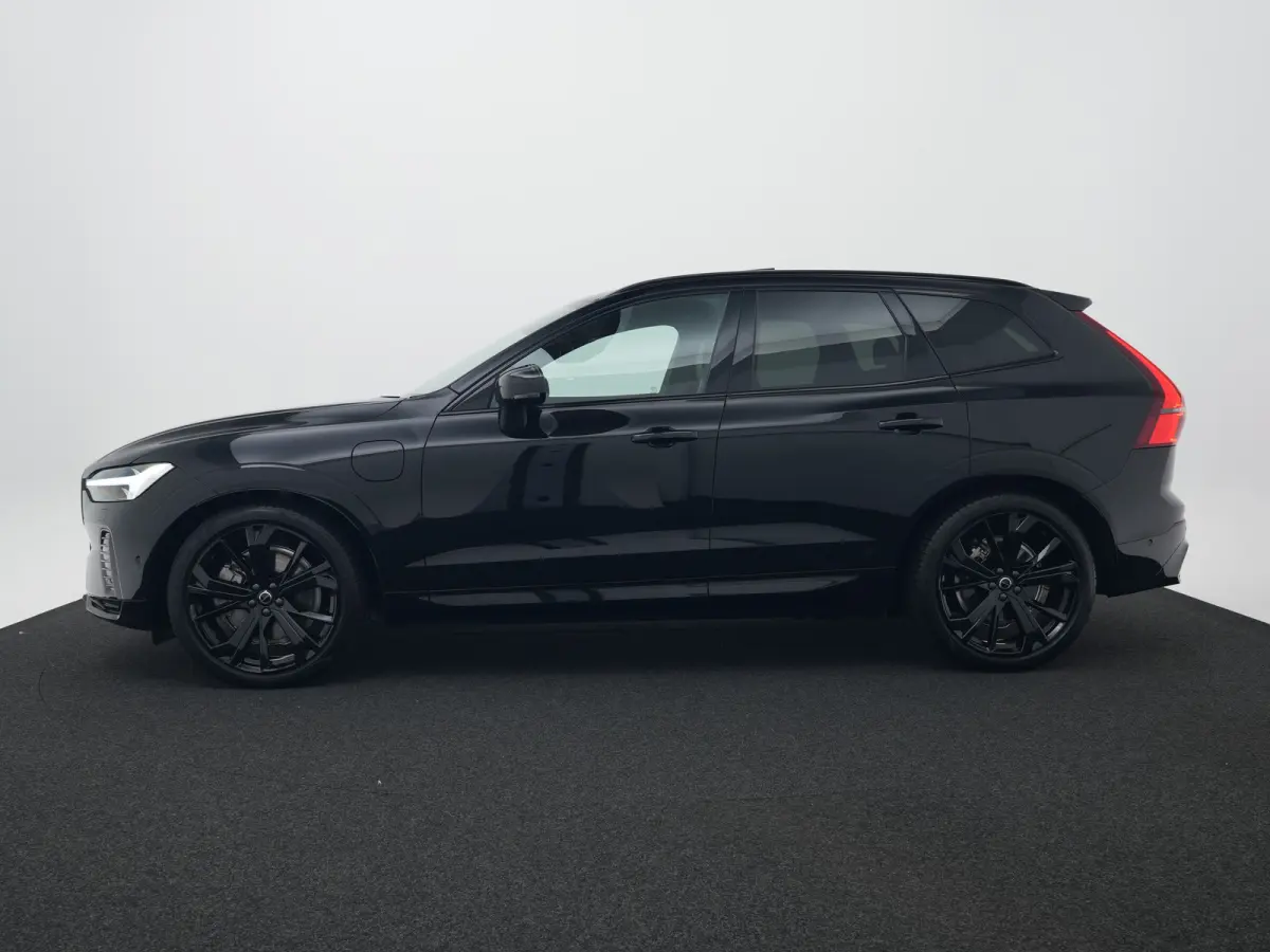 T8 Recharge AWD Ultra Black Edition | Luchtvering | Head-Up | Harman/Kardon | 360° | Panoramadak | 21" | Sportstoel