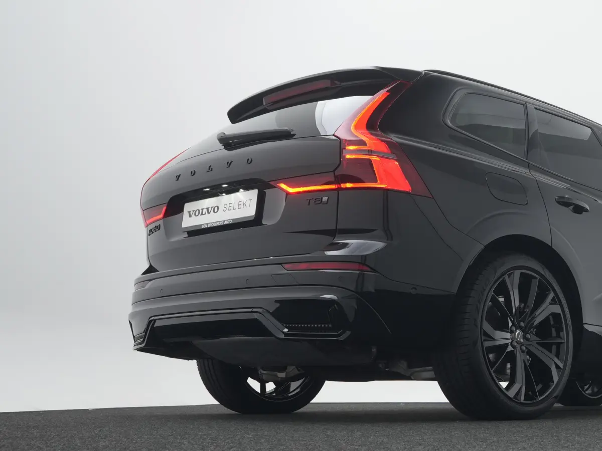 T8 Recharge AWD Ultra Black Edition | Luchtvering | Head-Up | Harman/Kardon | 360° | Panoramadak | 21" | Sportstoel