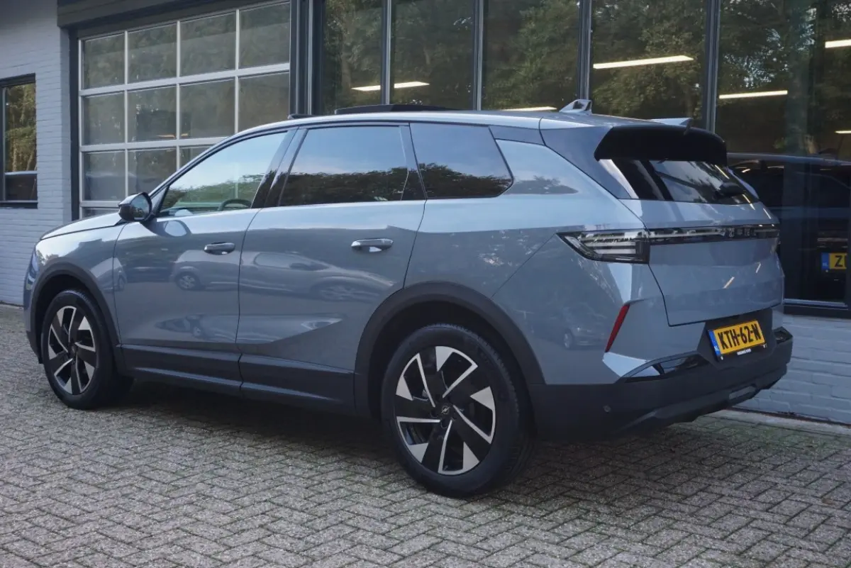 1.2 Turbo Hybrid GS