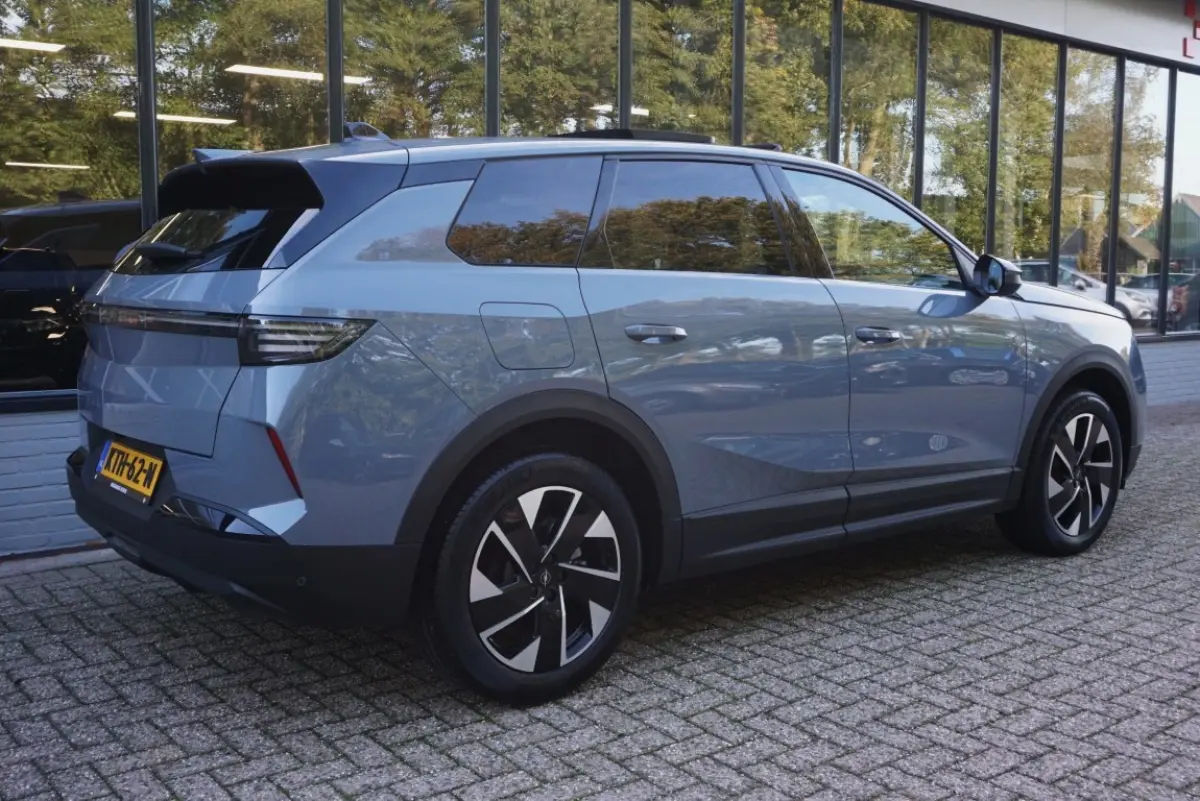 1.2 Turbo Hybrid GS