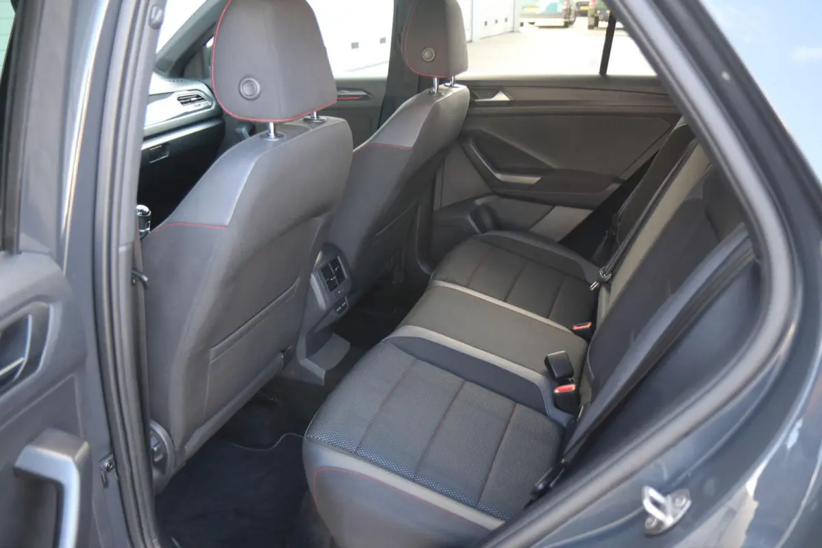 1.5 TSI 150pk Sport | Navigatie | App Connect | Parkeersensoren