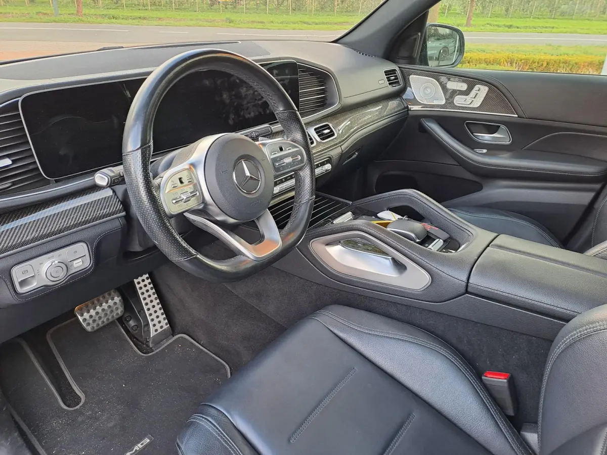 350 e 4MATIC Premium Plus | SOH 98% | BURMESTER AUDIO | LUCHTVERING | PANORAMA- SCHUIFDAK | ELEKTRISCHE STOELEN MET MEMORY | CARBON INTERIEUR AFWERKING | LEER | APPLE CARPLAY / ANDROID AUTO 