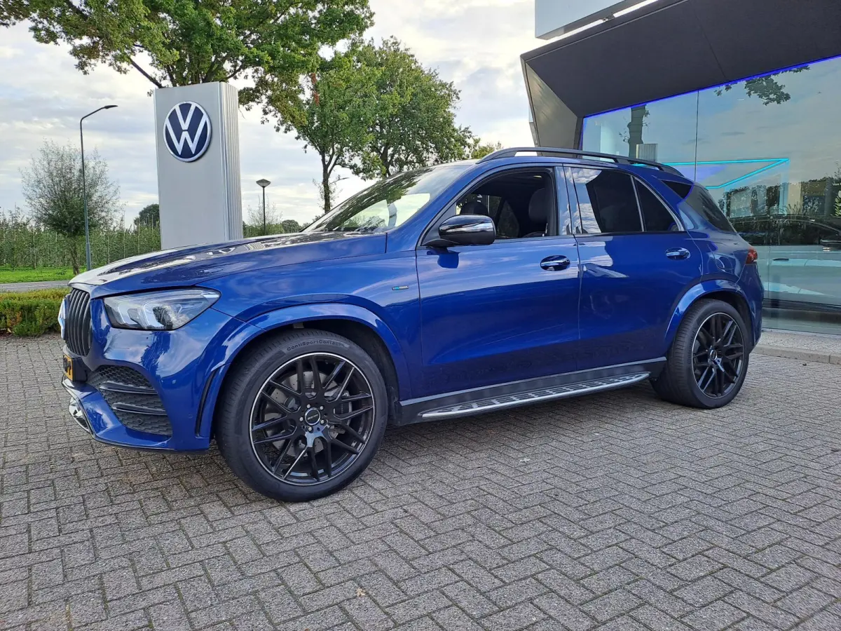 350 e 4MATIC Premium Plus | SOH 98% | BURMESTER AUDIO | LUCHTVERING | PANORAMA- SCHUIFDAK | ELEKTRISCHE STOELEN MET MEMORY | CARBON INTERIEUR AFWERKING | LEER | APPLE CARPLAY / ANDROID AUTO 