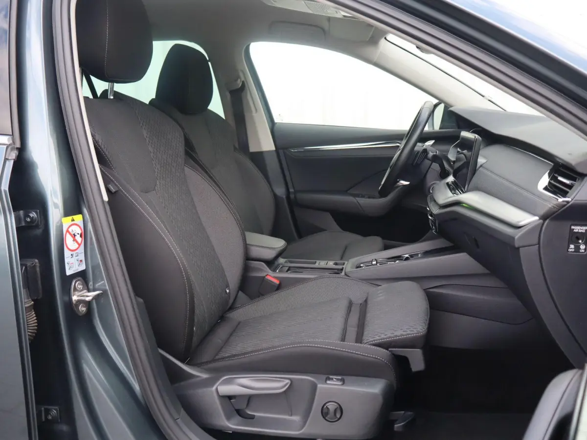1.4 TSI 204pk PHEV Business Edition Plus | Trekhaak Wegklapbaar | Stuurwiel Verwarmd | Achteruitrijcamera