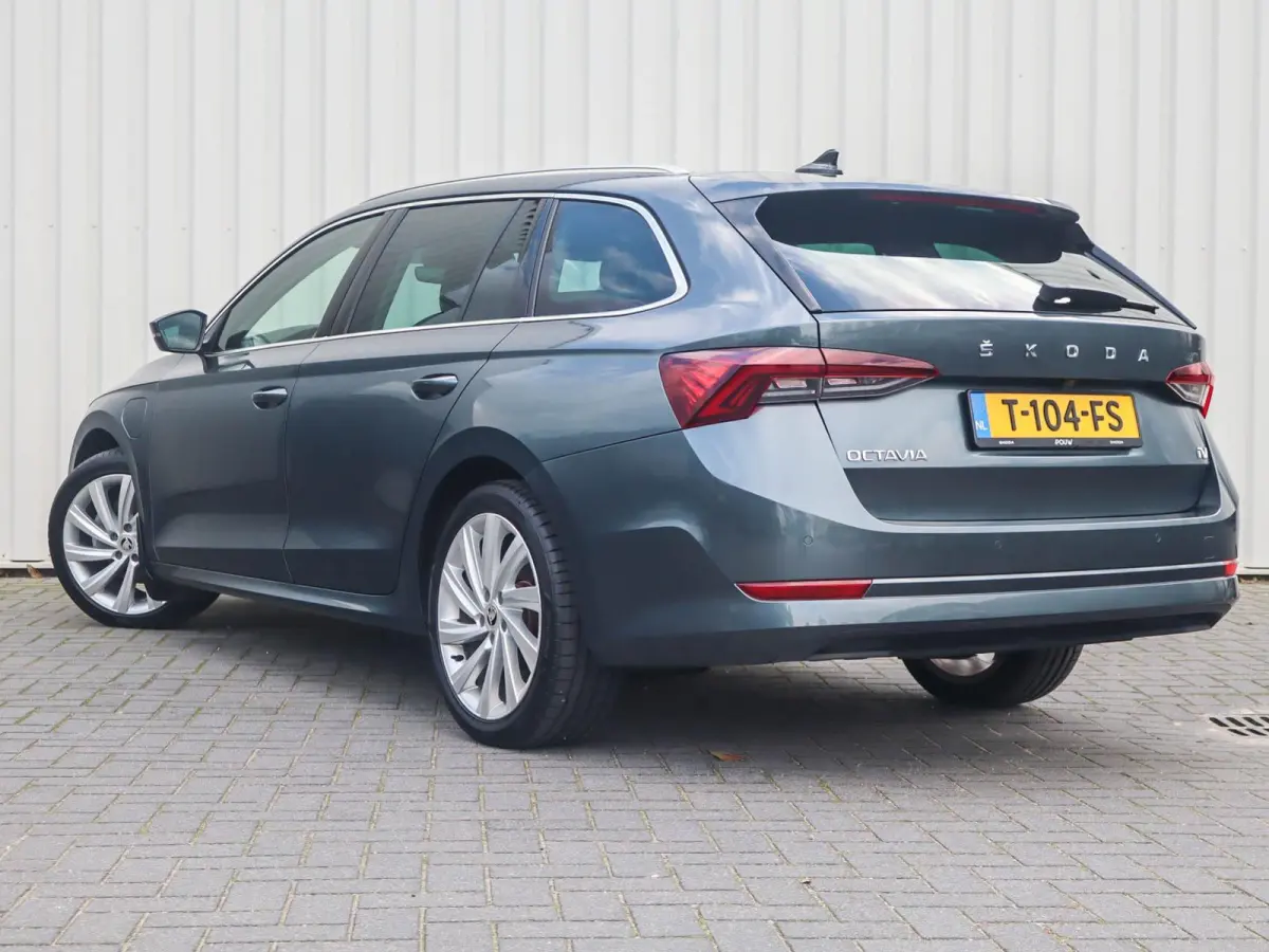 1.4 TSI 204pk PHEV Business Edition Plus | Trekhaak Wegklapbaar | Stuurwiel Verwarmd | Achteruitrijcamera