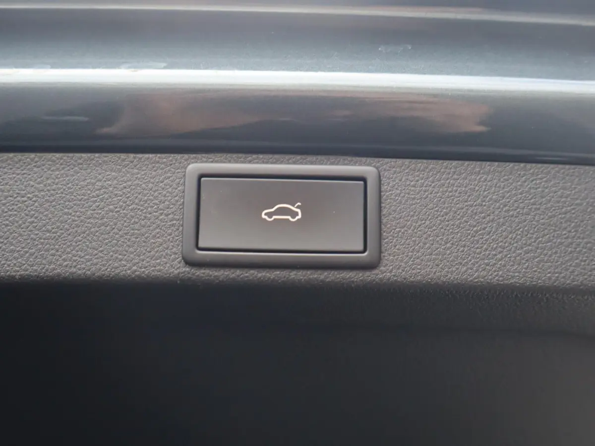 1.4 TSI 204pk PHEV Business Edition Plus | Trekhaak Wegklapbaar | Stuurwiel Verwarmd | Achteruitrijcamera