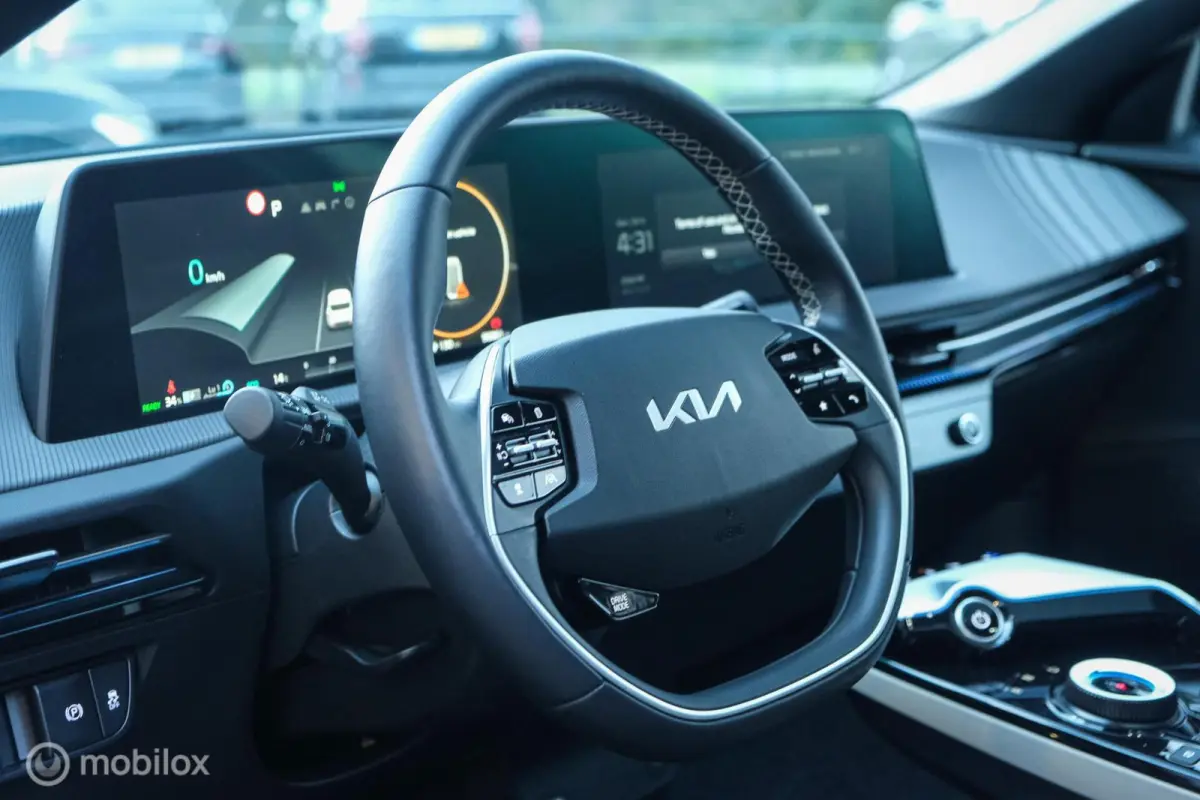 GT-Line 77.4 kWh | Pano | Stoelverwarming en ventilatie | Stuurwielverwarming | 360 Camera | Dealeronderhouden