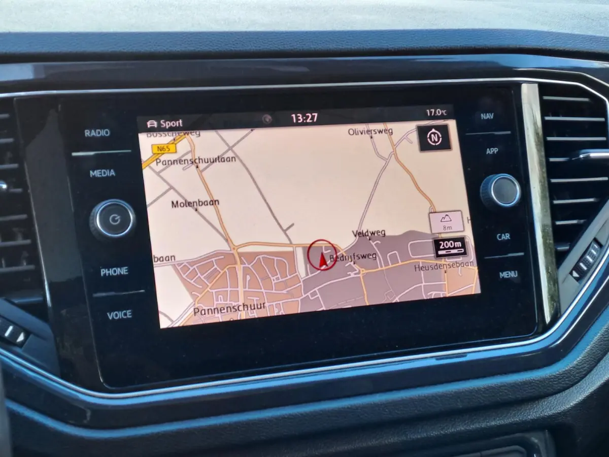 1.5 TSI Sport Business R | PANORAMA-SCHUIFDAK | CAMERA | NAVIGATIE | ZWART DAK