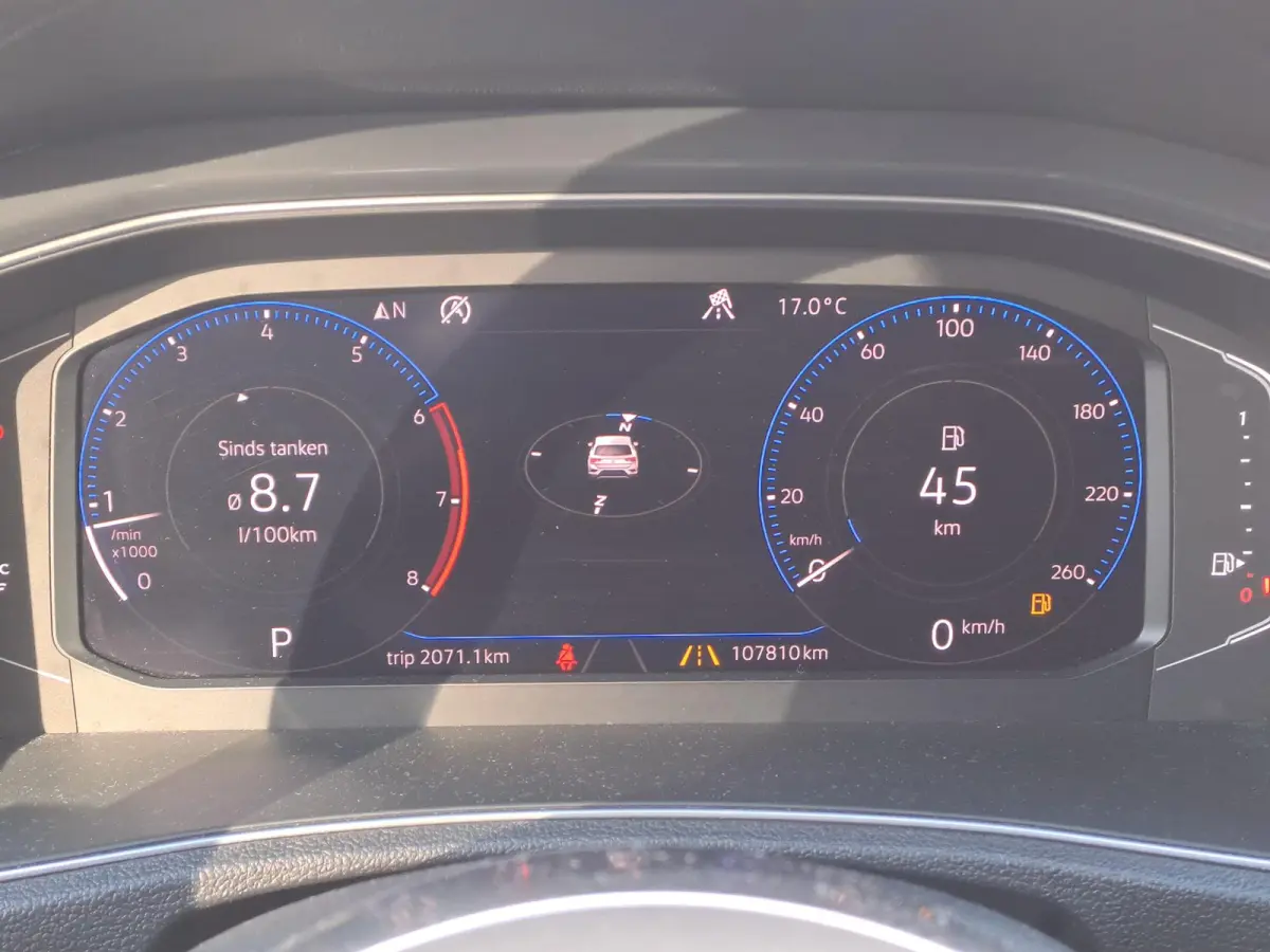 1.5 TSI Sport Business R | PANORAMA-SCHUIFDAK | CAMERA | NAVIGATIE | ZWART DAK