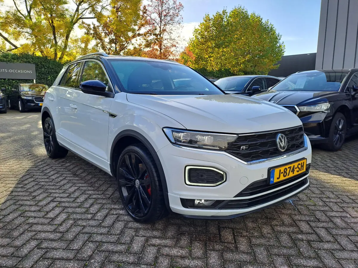 1.5 TSI Sport Business R | PANORAMA-SCHUIFDAK | CAMERA | NAVIGATIE | ZWART DAK