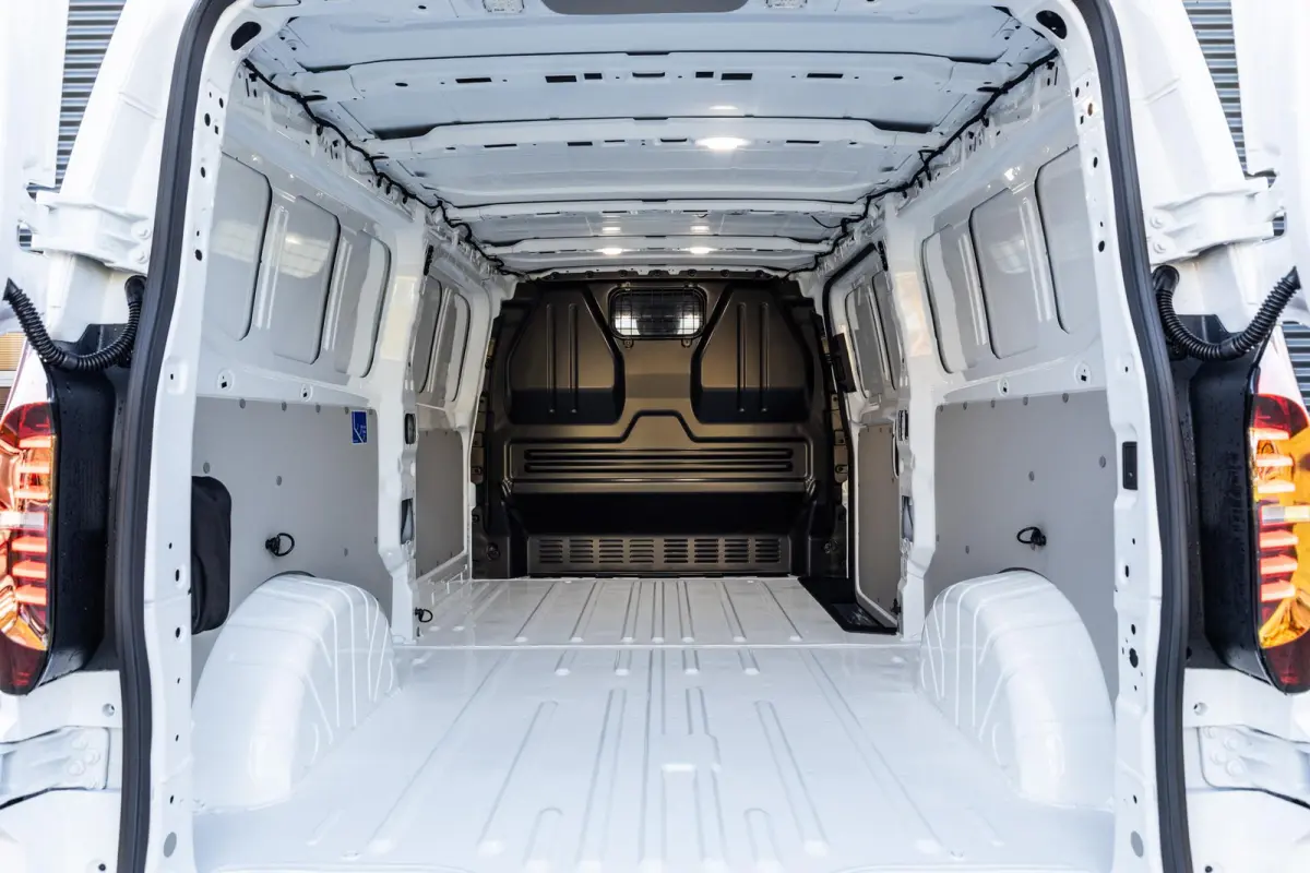 34 218pk L2H1 Life 71 kWh | Styling Pakket | Trekhaak | Assistentiepakket Premium Plus |
