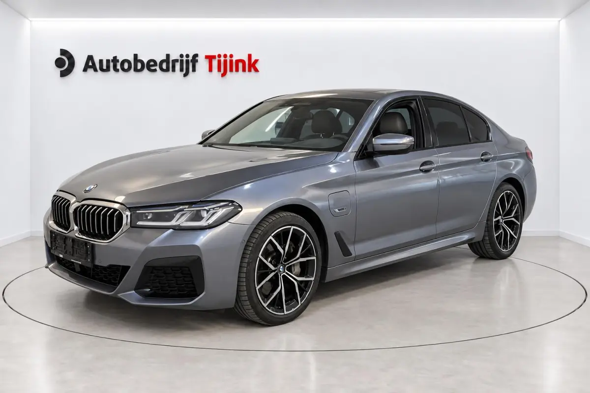 545e xDrive M-Sport Plus | LED Laser | Trekhaak | Schuif/kanteldak | HUD | Driving Ass. Plus | Comfort Access | Parking Pack | Safety Pack | Elek. stoel | Elek. achterklep | Vol |