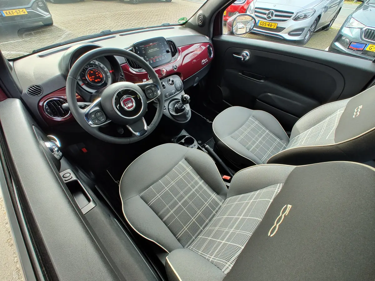 1.0 HYBRID LOUNGE Clima | Carplay/Android | Cruise Control