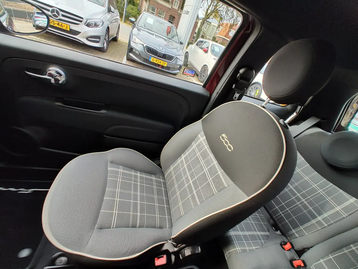 1.0 HYBRID LOUNGE Clima | Carplay/Android | Cruise Control