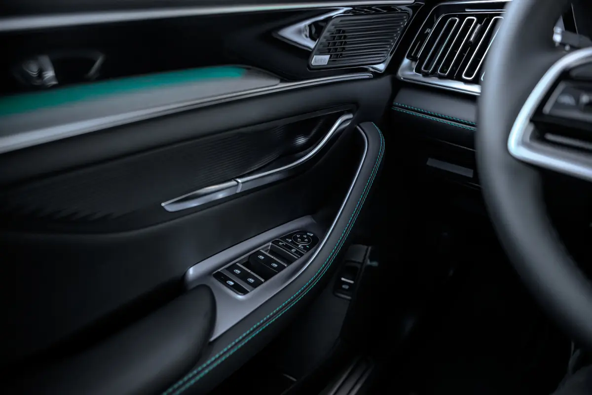 1.5 DM-i FWD Boost| Plug-in Hybrid | 360° Camera | ACC | Lane Assist | Leder | Keyless | CarPlay | LED