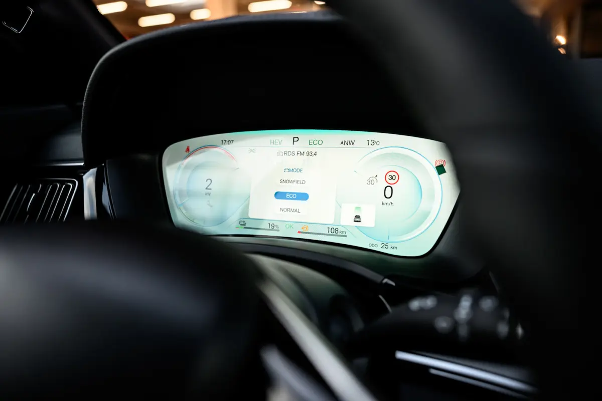 1.5 DM-i FWD Boost| Plug-in Hybrid | 360° Camera | ACC | Lane Assist | Leder | Keyless | CarPlay | LED