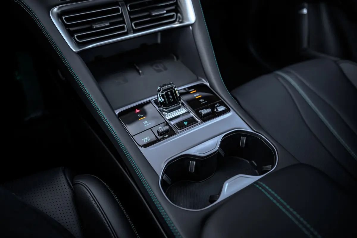 1.5 DM-i FWD Boost| Plug-in Hybrid | 360° Camera | ACC | Lane Assist | Leder | Keyless | CarPlay | LED