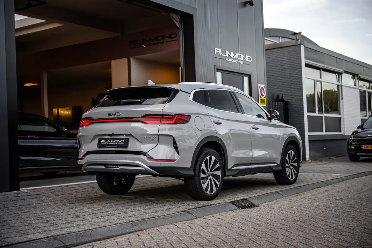 1.5 DM-i FWD Boost| Plug-in Hybrid | 360° Camera | ACC | Lane Assist | Leder | Keyless | CarPlay | LED