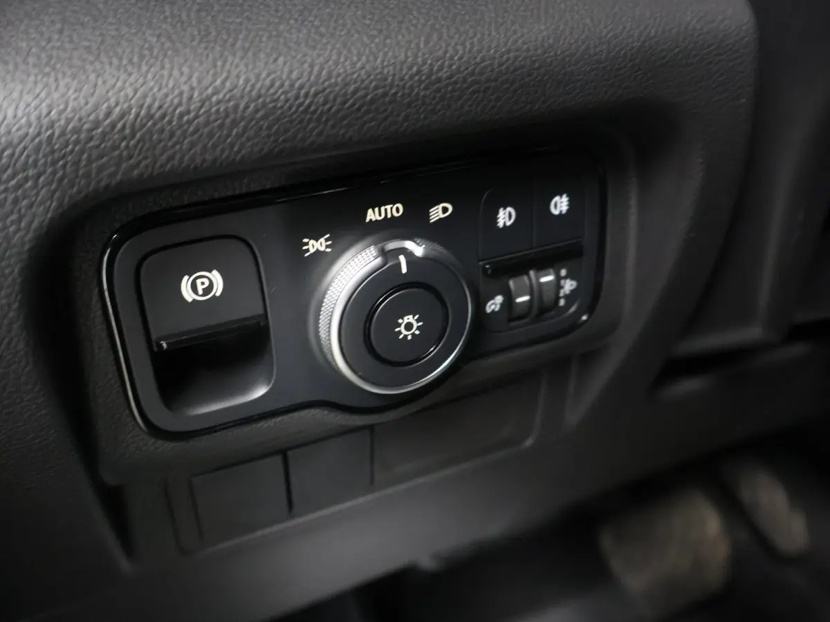 112 CDI | AUT. | L2 | PRO | LM VELGEN | NAVIGATIE | PARKEERCAMERA | APPLE CARPLAY | BUMPERS IN KLEUR | CRUISE CONTROL | CERTIFIED