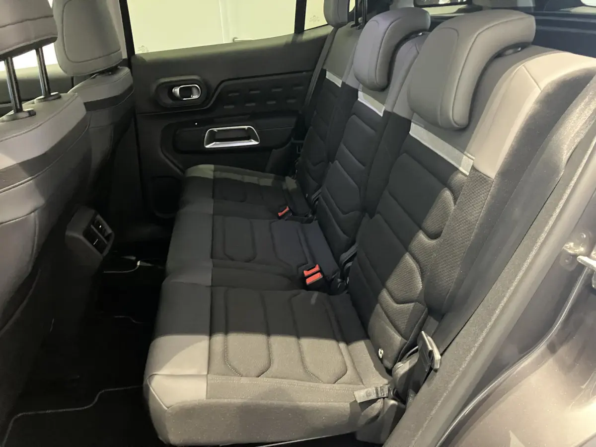 1.6 Plug-in Hybrid 180 Business Plus |  UNIEK - 10907 KM | AUTOMAAT | TREKHAAK | CAMERA | IN TOPSTAAT |