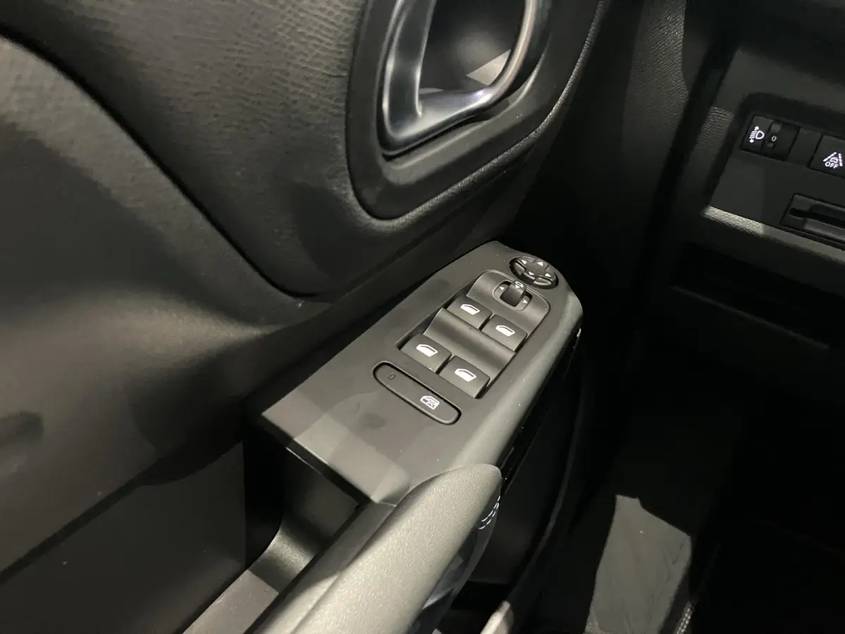 1.6 Plug-in Hybrid 180 Business Plus |  UNIEK - 10907 KM | AUTOMAAT | TREKHAAK | CAMERA | IN TOPSTAAT |
