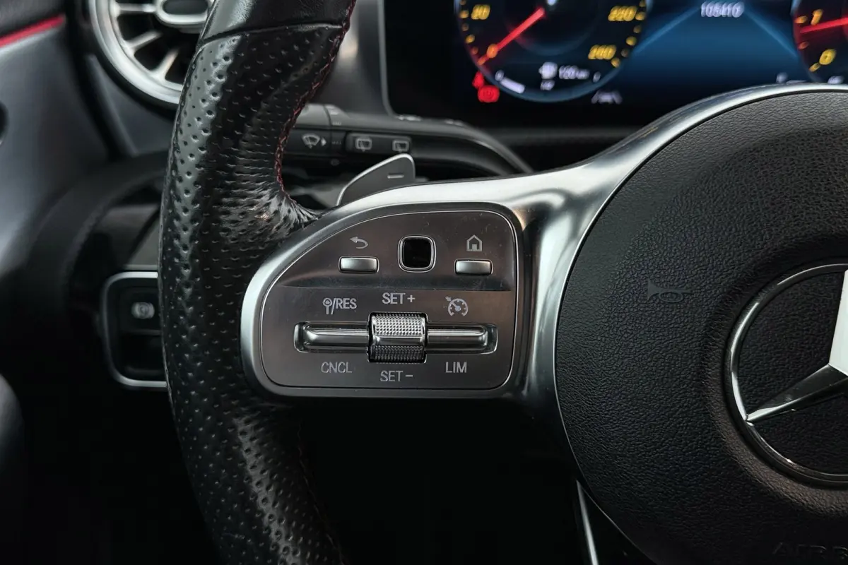 180 Business Solution | AMG-Line | Panoramadak | Memory | Stoelverwarming | CarPlay | Climate Control |