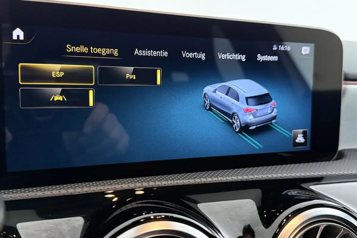 180 Business Solution | AMG-Line | Panoramadak | Memory | Stoelverwarming | CarPlay | Climate Control |